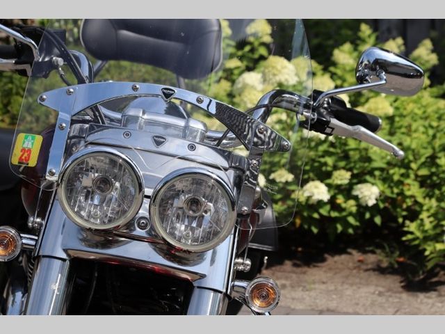 triumph - thunderbird-commander