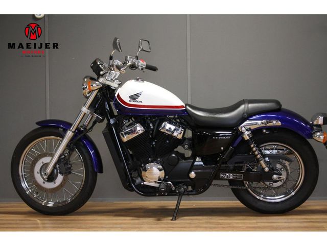 honda - vt-750-s-shadow