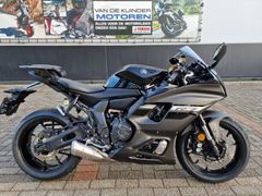 YAMAHA YZF R7