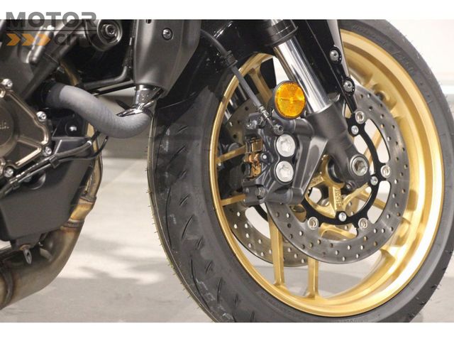 yamaha - xsr-900-abs