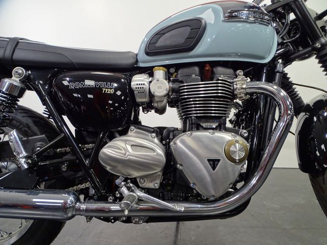 triumph - bonneville-t-120-chrome-edition