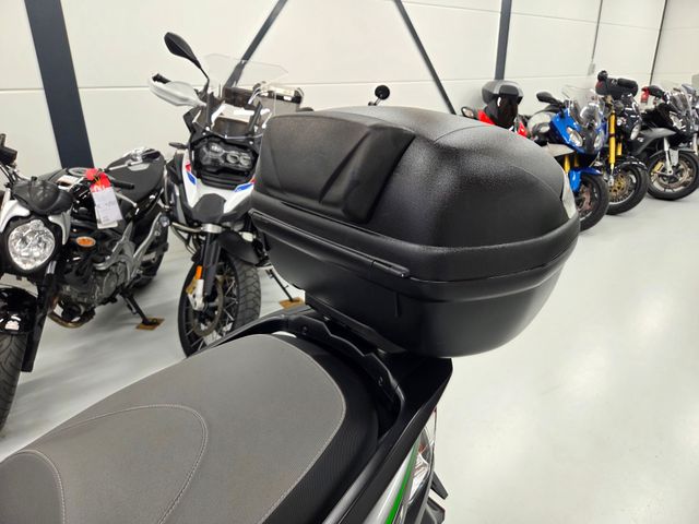 kawasaki - j-300-special-edition