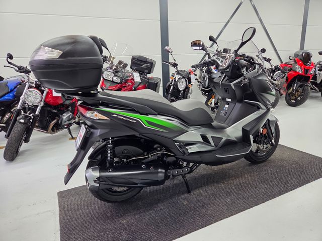 kawasaki - j-300-special-edition