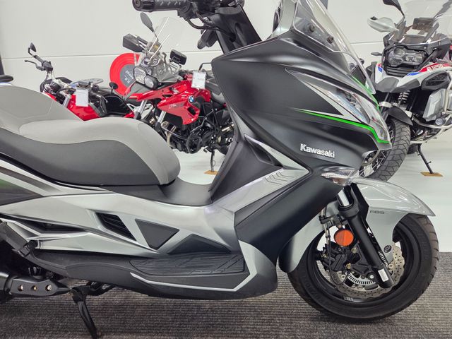 kawasaki - j-300-special-edition