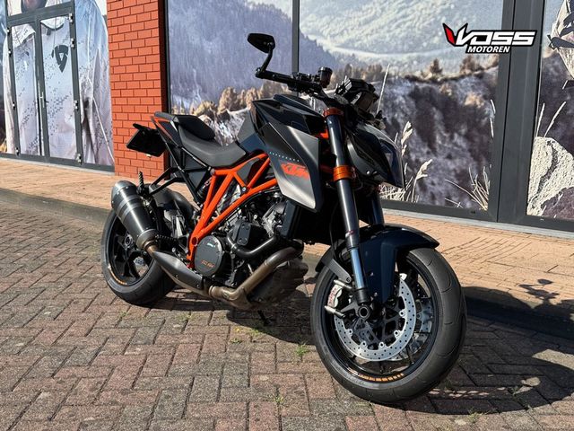 ktm - 1290-super-duke-r