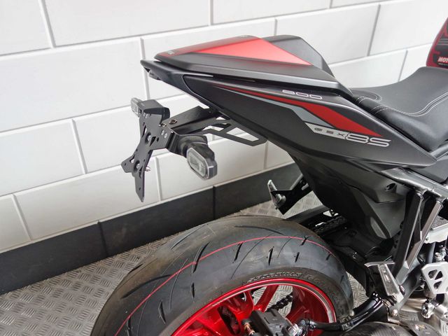 suzuki - gsx-8s