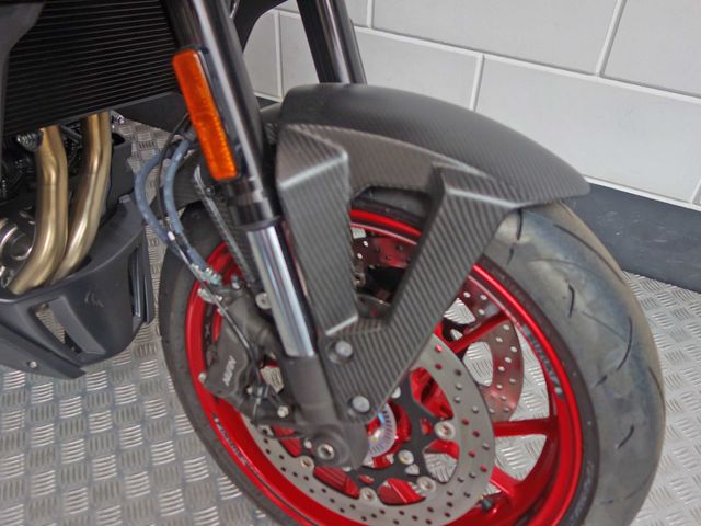 suzuki - gsx-8s