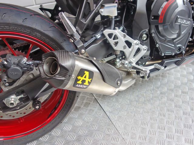 suzuki - gsx-8s
