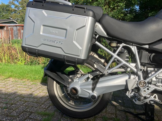 bmw - r-1200-gs