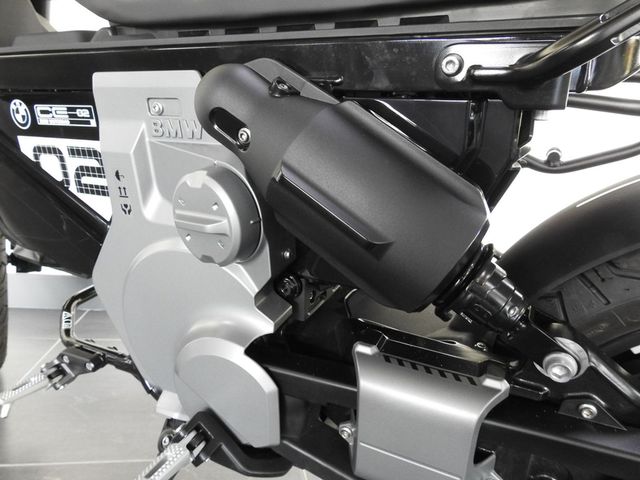 bmw - ce-02