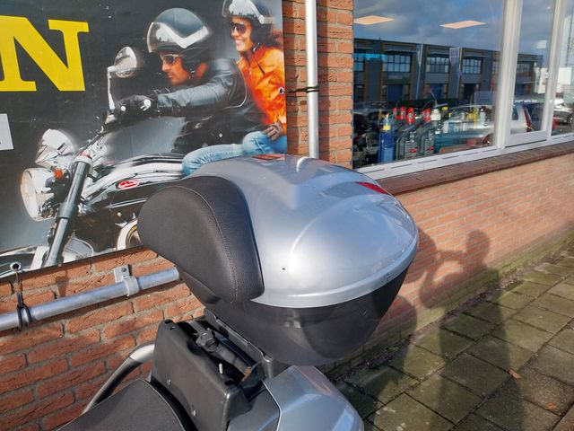 piaggio - mp3-250-ie