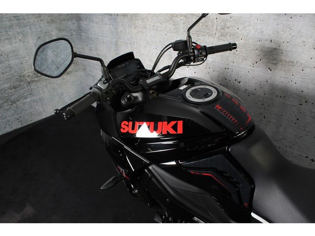 suzuki - gsx-s-1000-katana