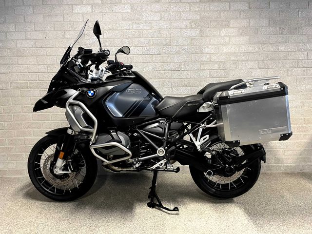 bmw - r-1250-gs-triple-black