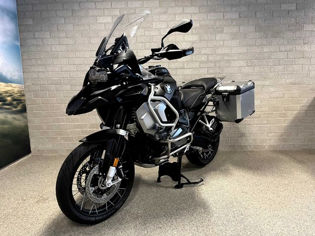 bmw - r-1250-gs-triple-black