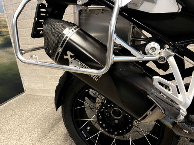 bmw - r-1250-gs-triple-black