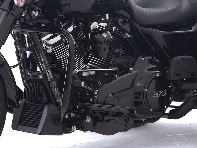 harley-davidson - freewheeler-114