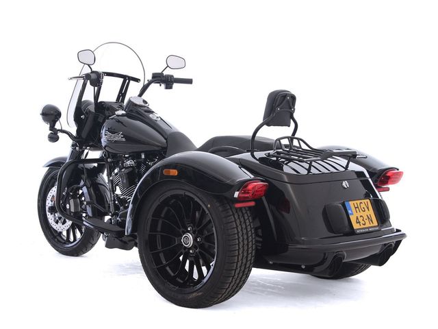 harley-davidson - freewheeler-114