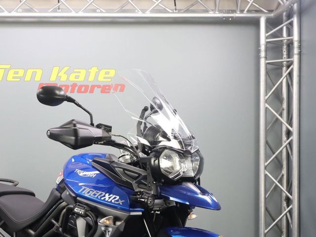 triumph - tiger-800-xrx