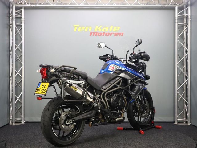 triumph - tiger-800-xrx