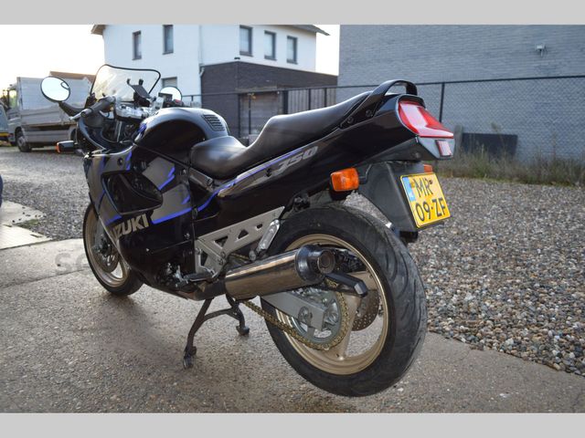 suzuki - gsx-750-f