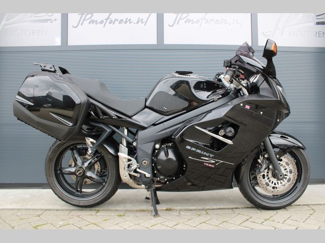 triumph - sprint-st-1050-abs