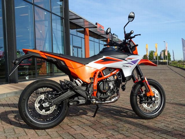 ktm - 390-smc-r