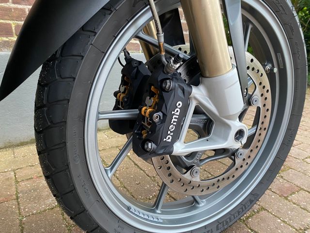 bmw - r-1200-gs