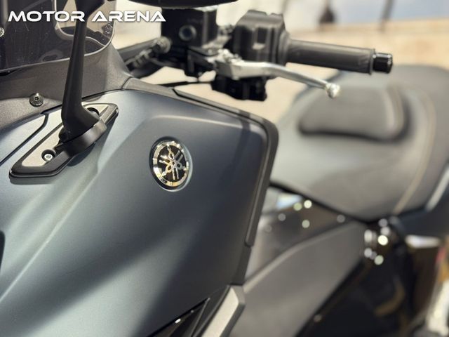 yamaha - tmax-tech-max-560