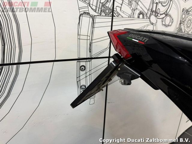 ducati - streetfighter-s-848