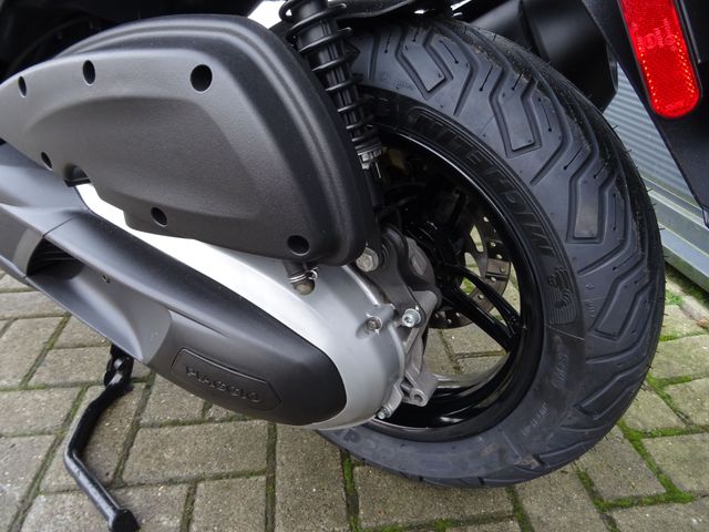 piaggio - beverly-350-sport-abs