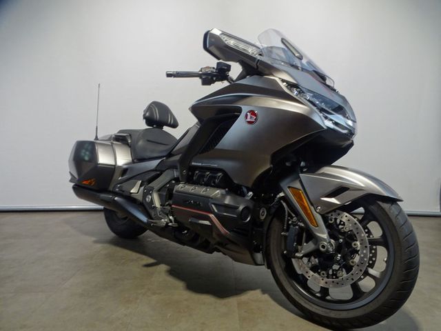 honda - gl-1800-goldwing-f6b