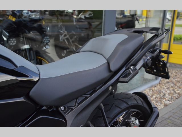 bmw - r-1300-gs