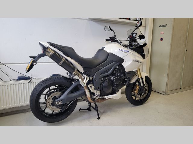 triumph - tiger-1050-se