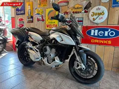MV Agusta Stradale 800 2017 occasion – foto 2 van 14
