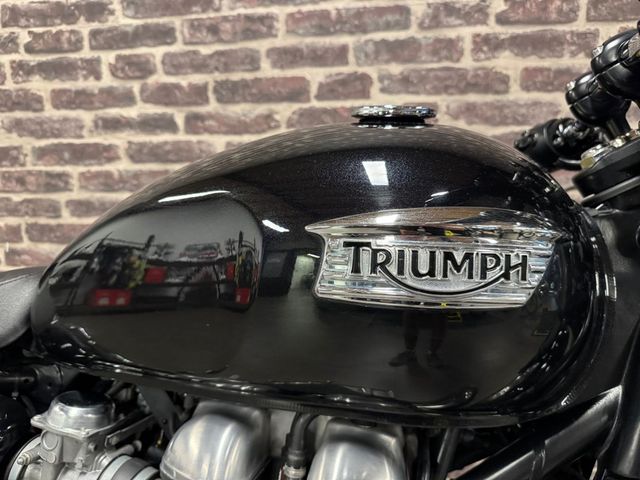 triumph - thruxton