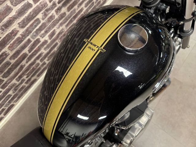 triumph - thruxton
