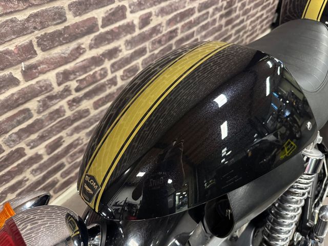 triumph - thruxton