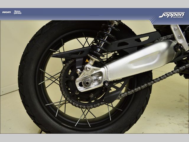 triumph - scrambler-1200-xe