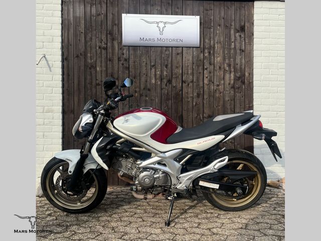 suzuki - gladius