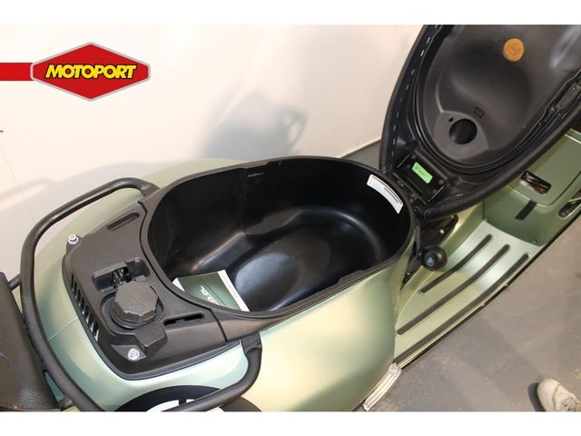 vespa - gtv-300-sei-giorni