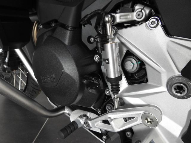 bmw - f-900-gs-adventure