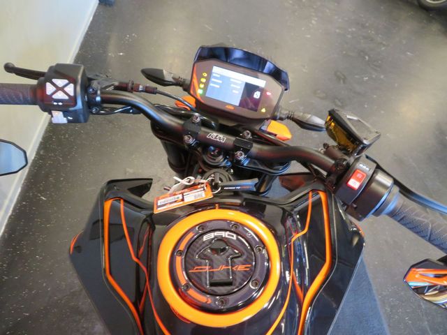 ktm - 890-duke-gp