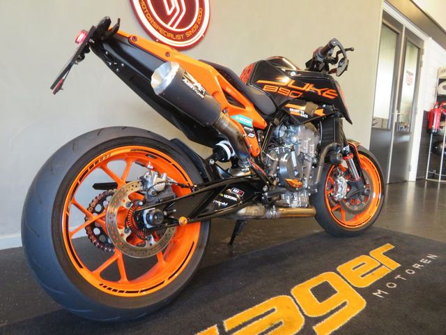 ktm - 890-duke-gp
