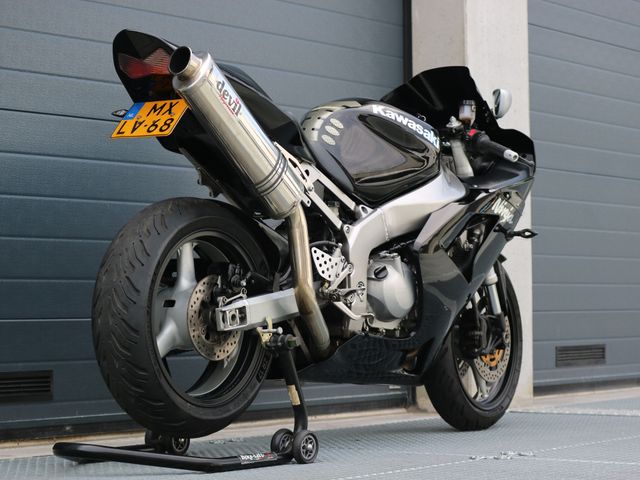 kawasaki - ninja-zx-6r