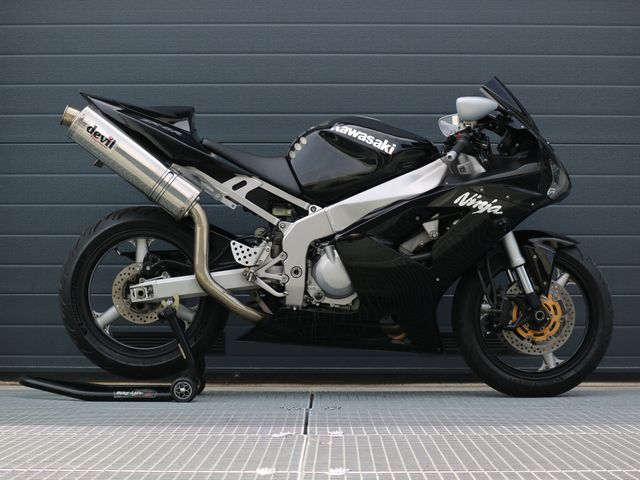 kawasaki - ninja-zx-6r