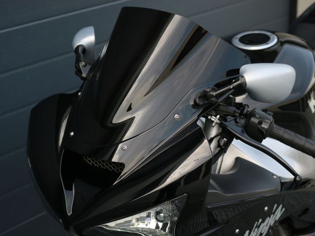 kawasaki - ninja-zx-6r