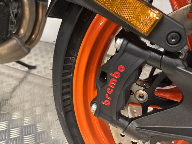 ktm - 990-duke-r