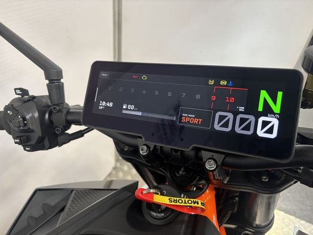 ktm - 990-duke-r