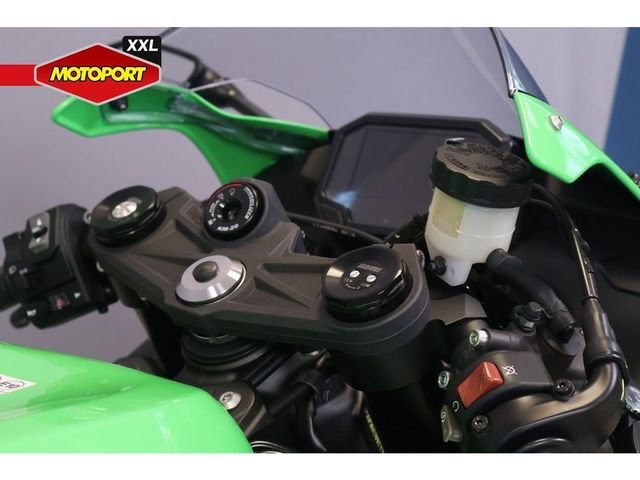kawasaki - ninja-zx-6r