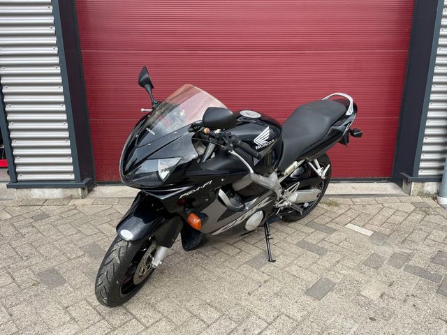 honda - cbr-600-f4